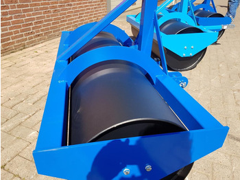 Нов Ваљак за фарма landrol LR 160: слика 4 Нов Ваљак за фарма landrol LR 160: слика 4