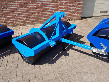 Нов Ваљак за фарма landrol LR 160: слика 3 Нов Ваљак за фарма landrol LR 160: слика 3
