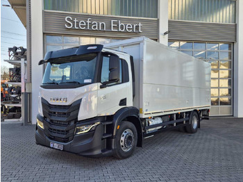 Камион за пијалоци IVECO S-WAY