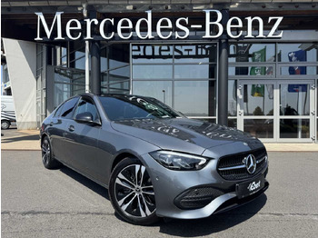 Седан MERCEDES-BENZ