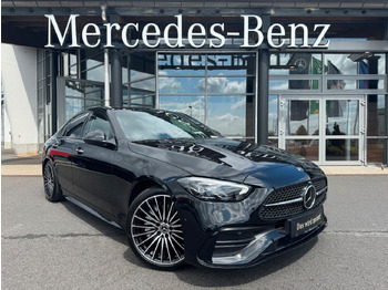 Седан MERCEDES-BENZ