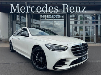 Седан MERCEDES-BENZ