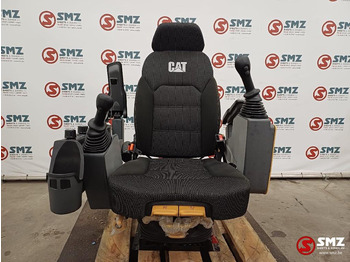 Кабина и ентериер CATERPILLAR