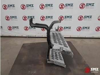 Кабина и ентериер за Камион Volvo Occ opstap rechts Volvo: слика 2 Кабина и ентериер за Камион Volvo Occ opstap rechts Volvo: слика 2