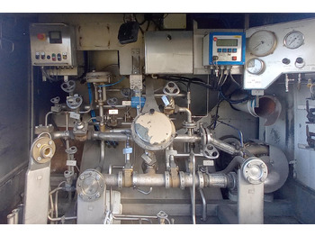 Полуприколка цистерна AGA Cryo Gas tank semi-trailer cryogenic used for nitrogen, argon, oxygen, LIN, LOX, LAR.: слика 4