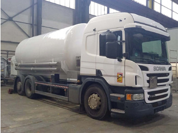 Камион цистерна SCANIA