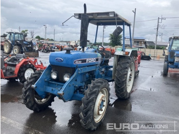 Трактор NEW HOLLAND