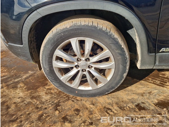 SUV 2011 Kia Sorento: слика 5