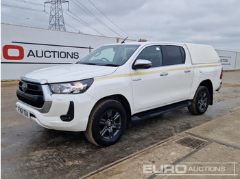 Пикап TOYOTA Hilux