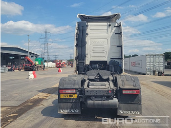 Камион влекач Volvo FH: слика 4