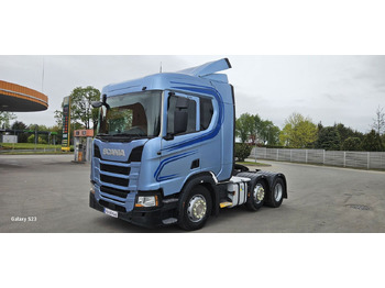 Камион влекач SCANIA