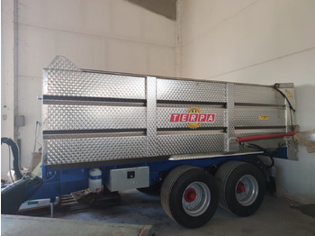 Земјоделска приколка