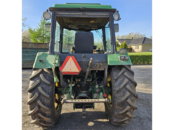 Трактор John Deere 2040: слика 5