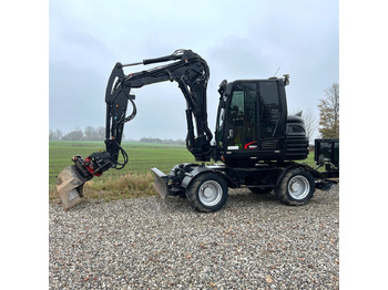 Багер на тркала TAKEUCHI