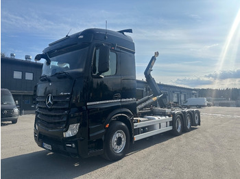 Камион со кука за подигање MERCEDES-BENZ Actros