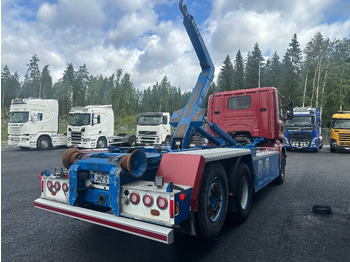 Камион со кука за подигање Scania R580 6x2*4: слика 3