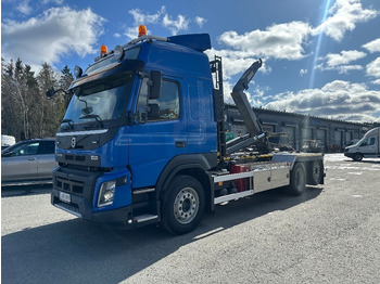 Камион со кука за подигање VOLVO FMX 540