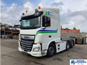 Камион влекач DAF XF 530