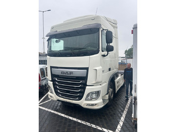 Камион влекач DAF XF 106 440