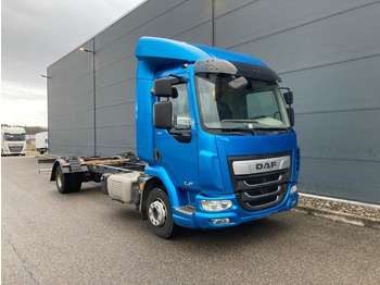 Камион со кабинска шасија DAF LF 210