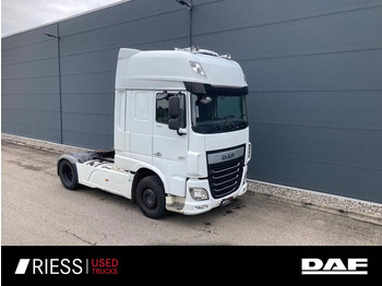 Камион влекач DAF XF 460