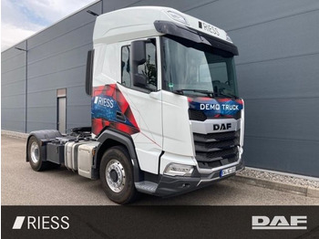 Камион влекач DAF XF 530
