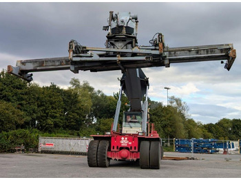 Сложувачки досегнувач