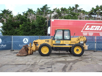 Телескопски ракувач Caterpillar TH63: слика 2