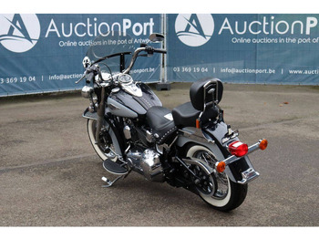 Мотоцикл Harley-Davidson Heritage Softail Classic: слика 4 Мотоцикл Harley-Davidson Heritage Softail Classic: слика 4