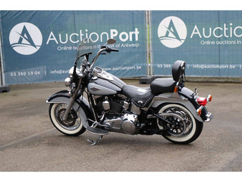 Мотоцикл Harley-Davidson Heritage Softail Classic: слика 3 Мотоцикл Harley-Davidson Heritage Softail Classic: слика 3