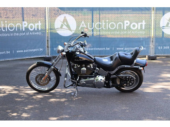 Мотоцикл Harley-Davidson Softail Custom: слика 2