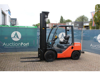 Дизел вилушкар TOYOTA FDF 30