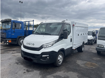 : фотографија на заглавието