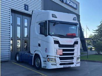 Камион влекач SCANIA S 450
