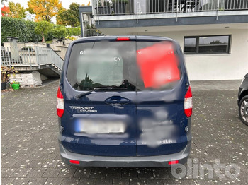 Мало комбе Ford Transit Courier: слика 4