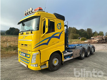 Камион со кука за подигање VOLVO FH 540