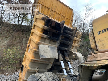 Голем истоварувач/ Камион за камења Cat 769: слика 5