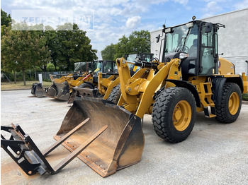Натоварувач на тркала CATERPILLAR 910
