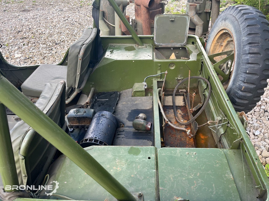 Автомобил 1956 MB Willys Overland 2.2 39kW 4x4: слика 18