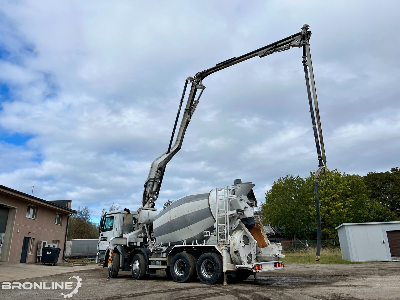 2004 MERCEDES-BENZ ACTROS 3241K 8X4/4 PUMI - Камион миксер за бетон: слика 5 2004 MERCEDES-BENZ ACTROS 3241K 8X4/4 PUMI - Камион миксер за бетон: слика 5