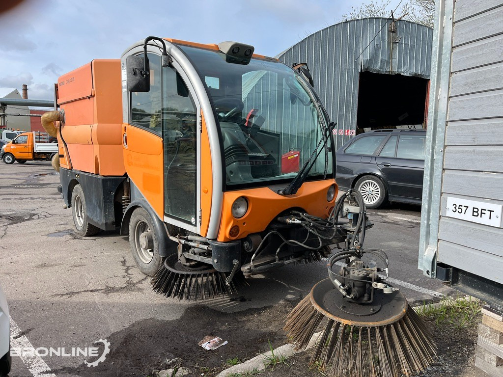 Возило за метење 2008 BUCHER CITYCAT 2020 Road sweeper: слика 1
