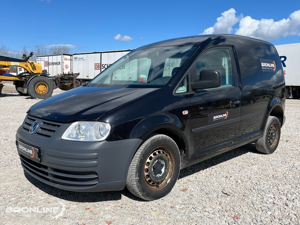 2010 Volkswagen Caddy 4x4 1.9 77kW - Автомобил: слика 2 2010 Volkswagen Caddy 4x4 1.9 77kW - Автомобил: слика 2
