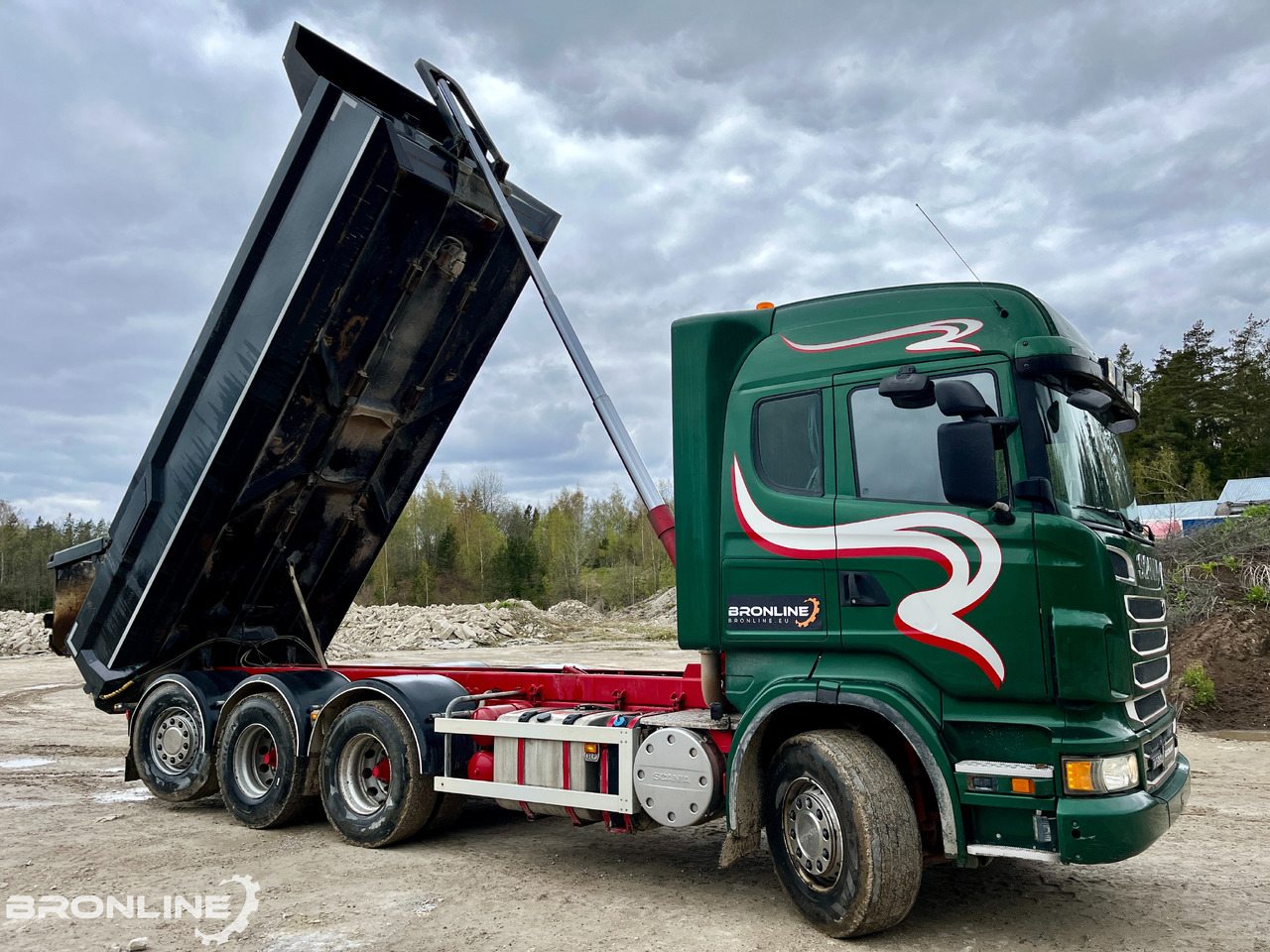 2013 V8 SCANIA R560 8X4 Tipper/Kallur/Retarder - Кипер: слика 4 2013 V8 SCANIA R560 8X4 Tipper/Kallur/Retarder - Кипер: слика 4