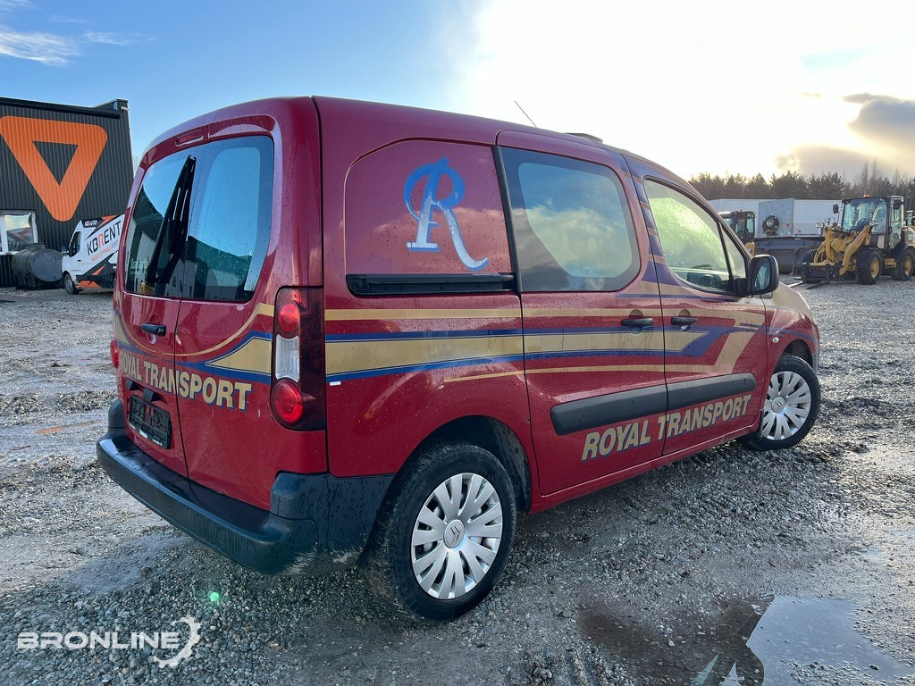 2015 Citroën Berlingo 1.6 84kw - Автомобил: слика 4 2015 Citroën Berlingo 1.6 84kw - Автомобил: слика 4
