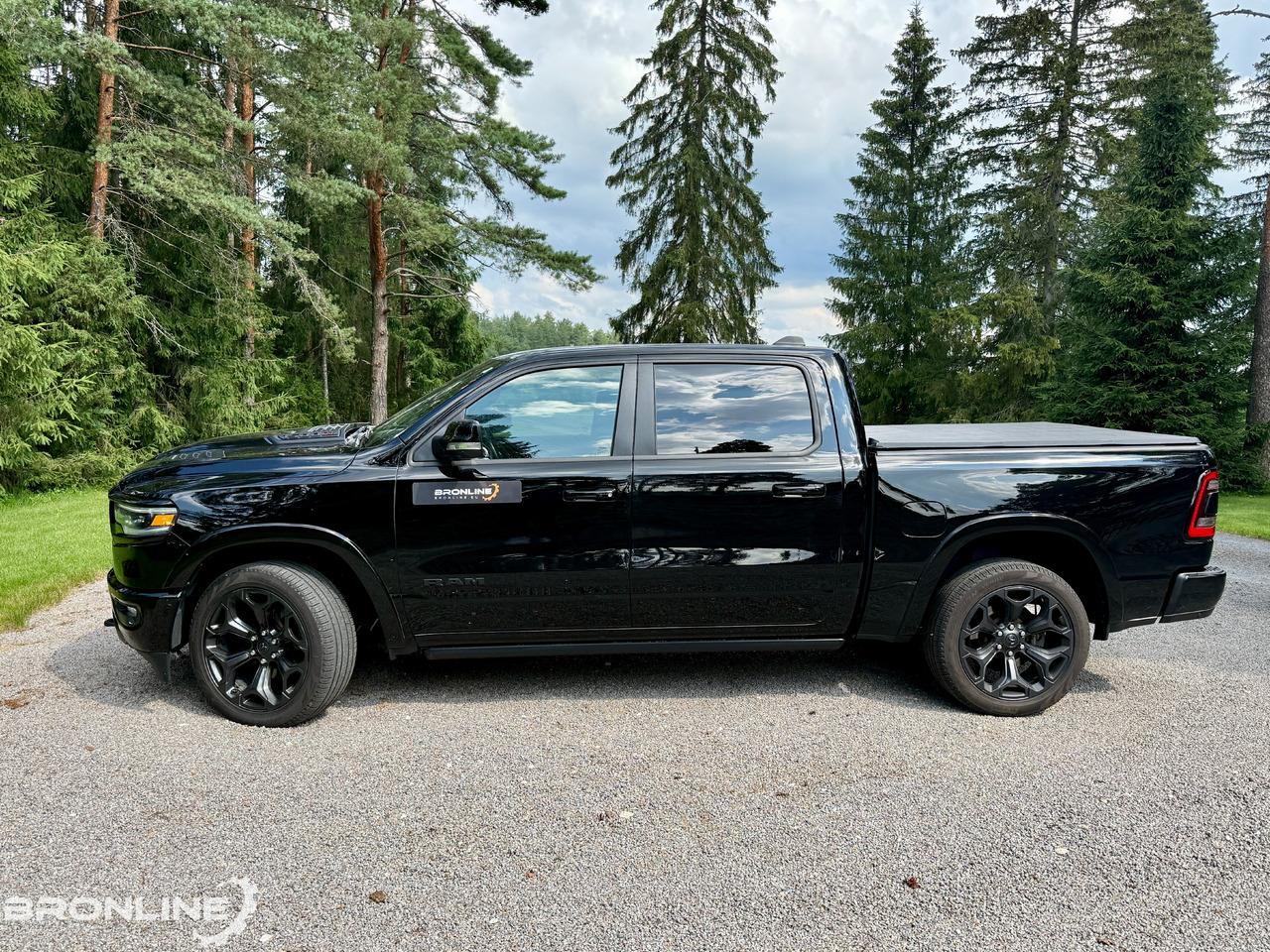 2021 RAM 1500 Limited 3.0d 194kW Crew Cab 4X4 N1 - Пикап: слика 3 2021 RAM 1500 Limited 3.0d 194kW Crew Cab 4X4 N1 - Пикап: слика 3