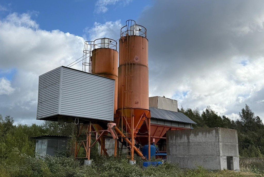 Betoonitehas / Concrete Plant - Бетонска база: слика 1 Betoonitehas / Concrete Plant - Бетонска база: слика 1