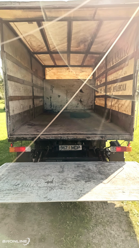Mercedes-Benz Vario 812 4x2 tent box + lift N2 - Камион со церада: слика 4 Mercedes-Benz Vario 812 4x2 tent box + lift N2 - Камион со церада: слика 4