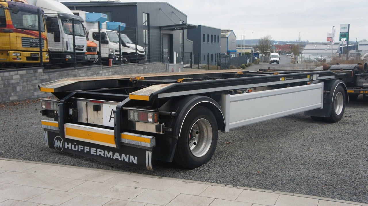 Hüffermann HAR 18.67 Abrollanhänger Doppelbereifung - Роло/ Подизач приколка: слика 4 Hüffermann HAR 18.67 Abrollanhänger Doppelbereifung - Роло/ Подизач приколка: слика 4