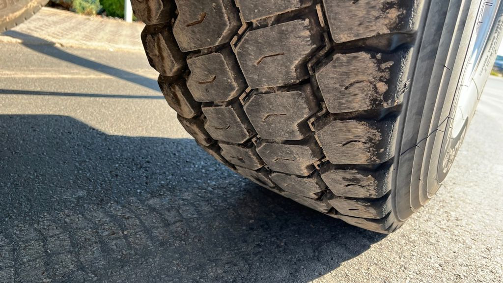 Langendorf SKS-HS 18/29 Kipper Mulde Kippmulde Langendorf SKS-HS 18/29 Kipper Mulde Kippmulde - Кипер полуприколка: слика 5 Langendorf SKS-HS 18/29 Kipper Mulde Kippmulde Langendorf SKS-HS 18/29 Kipper Mulde Kippmulde - Кипер полуприколка: слика 5