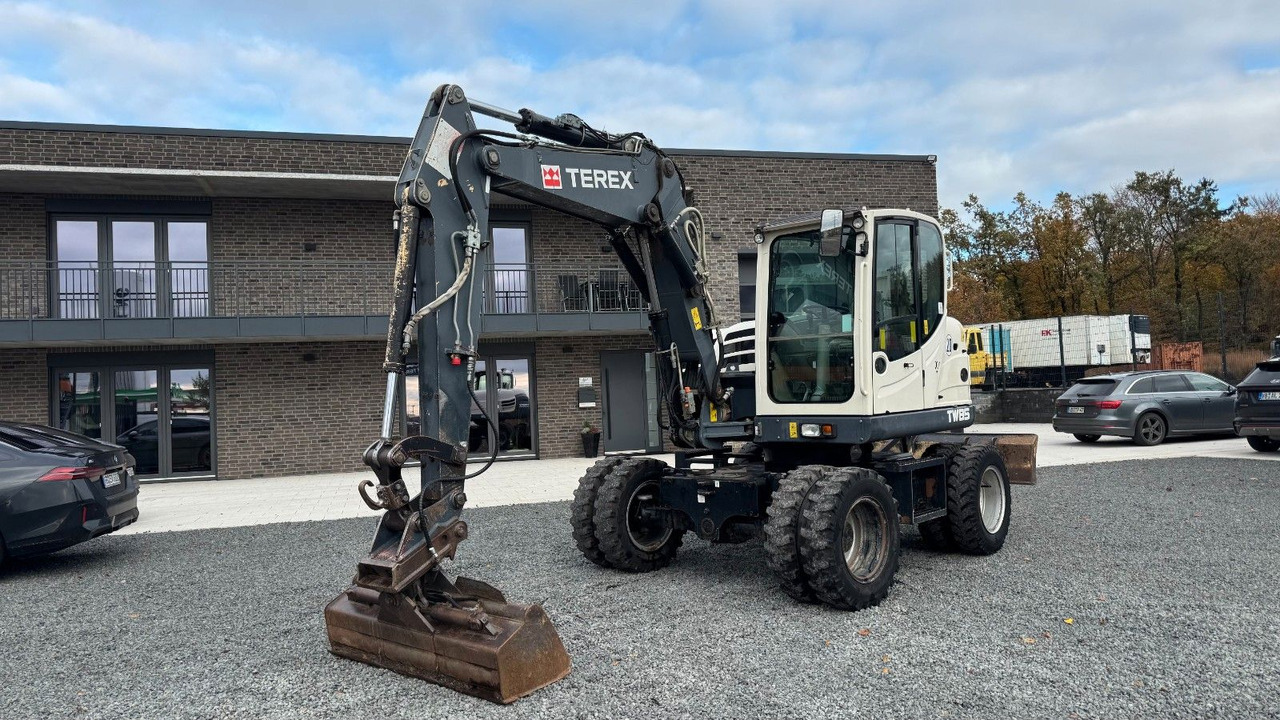 Terex TW85 Mobilbagger Verstellausleger - Багер на тркала: слика 2 Terex TW85 Mobilbagger Verstellausleger - Багер на тркала: слика 2